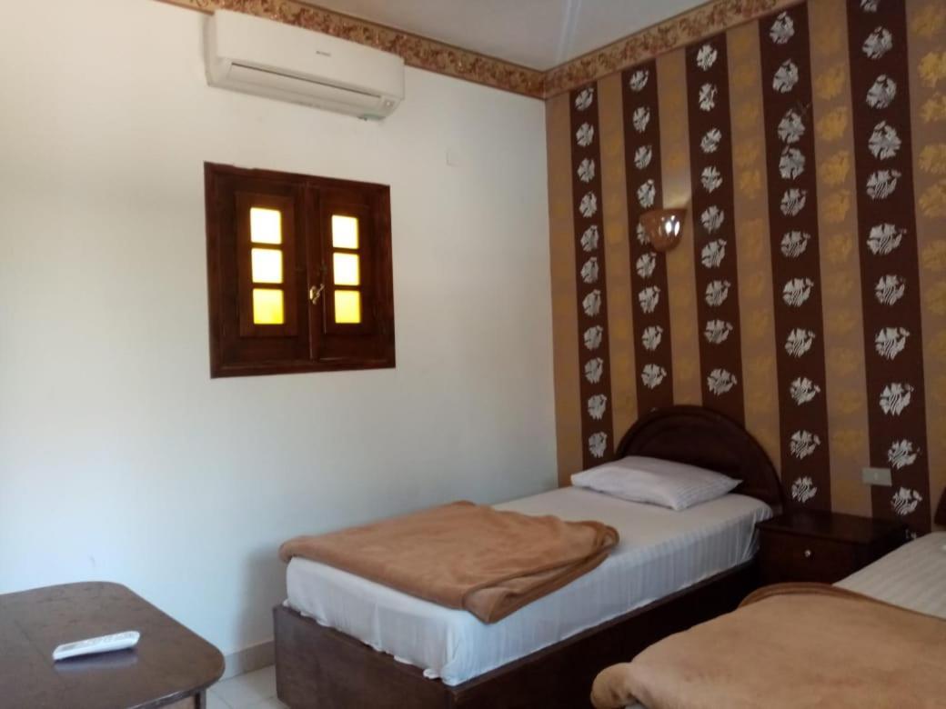 Oasis Fighting Kangaroo Hotel Dahab Bagian luar foto