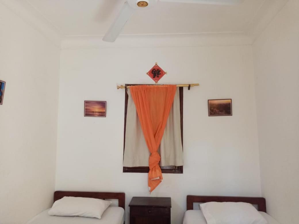 Oasis Fighting Kangaroo Hotel Dahab Bagian luar foto